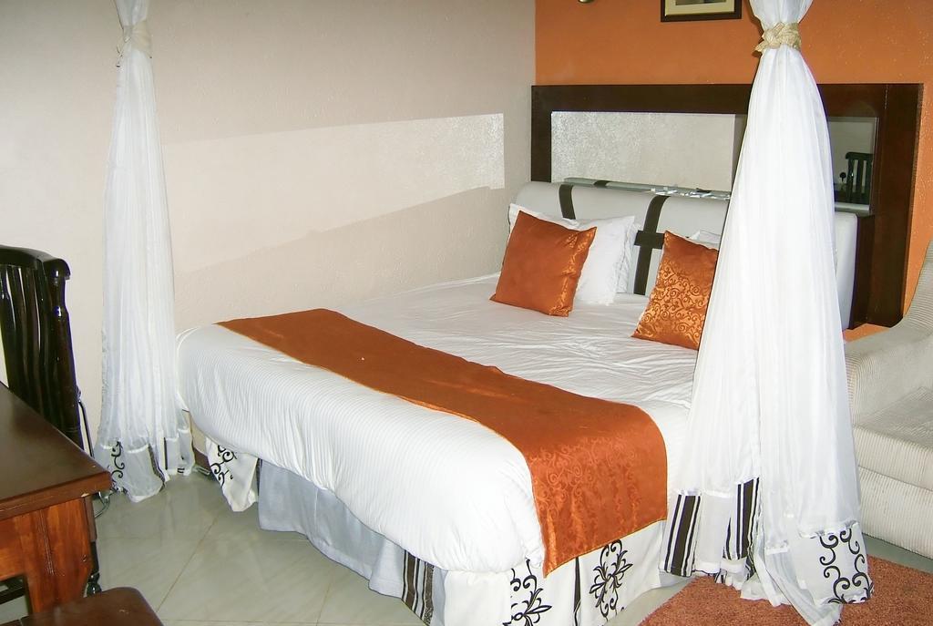 Milimani Holiday Resort Kisumu Room photo